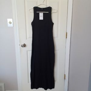 Black ribbed maxi dress